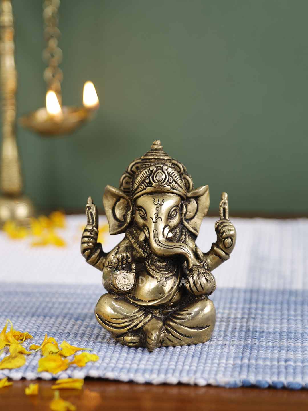 Mukat Ganesh 4 Hands Decorative Brass Figurine