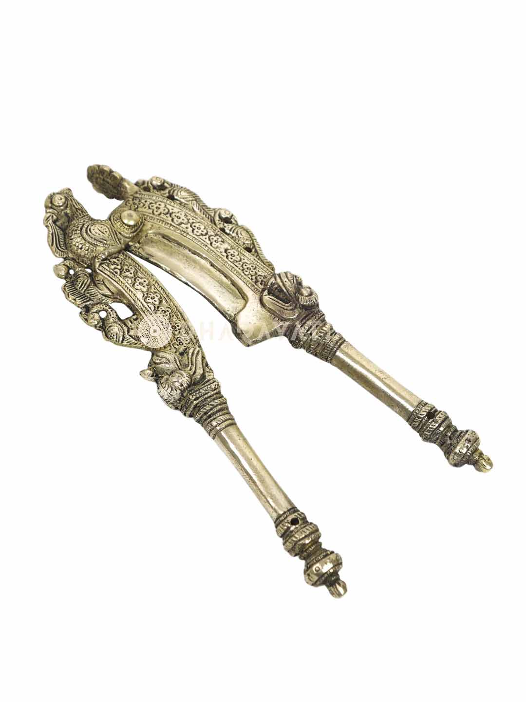 Antique Design Nut Cutter Made of Brass For Decorative Collection